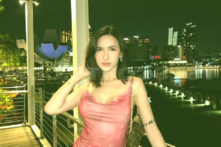Emily, 28 — Escort in Greenwich, Australia