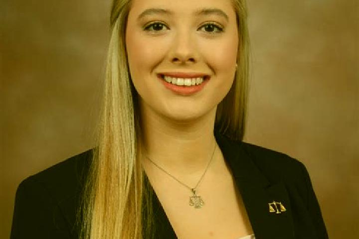 Emily, 28 — Escort in Grundy, United States