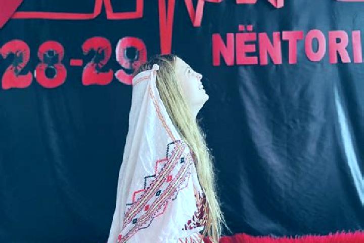 Emily, 28 — Escort in Pobrat, Albania