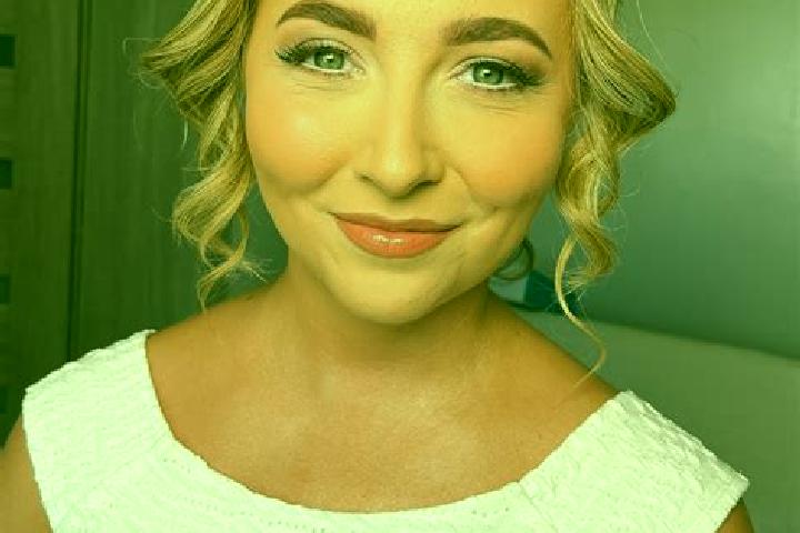 Emily, 28 — Escort in Zelkow, Poland