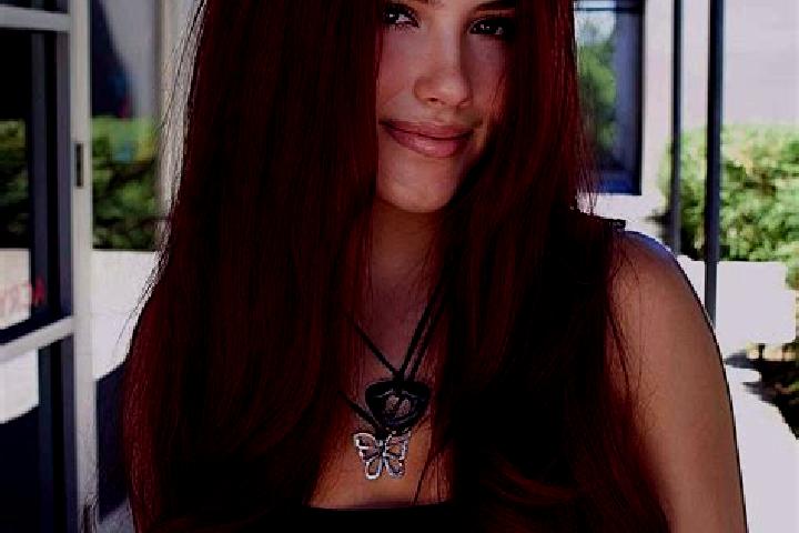 Emily, 29, a auburn dark-eyed ebony companion based in Kelaniya. Offering Erotic Massage, Striptease, Travel Companion, Overnight, GFE. Available for incall ...