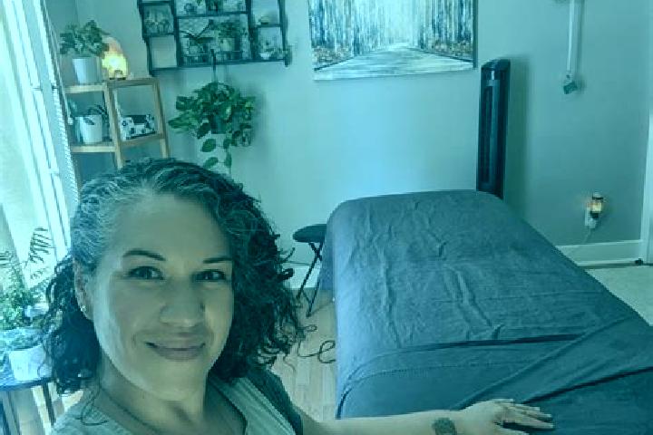 Emily, 29, a black dark-eyed caucasian companion based in Townsville. Offering Couples, CIM, OWO, Prostate Massage, Travel Companion. Available for incall an...
