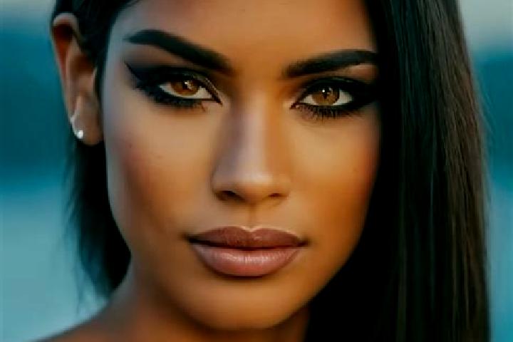Emily, 29, a black green-eyed latina companion based in Ebmatingen / Lebern. Offering Massage, Domination, Couples. Available for incall and outcall, overnig...