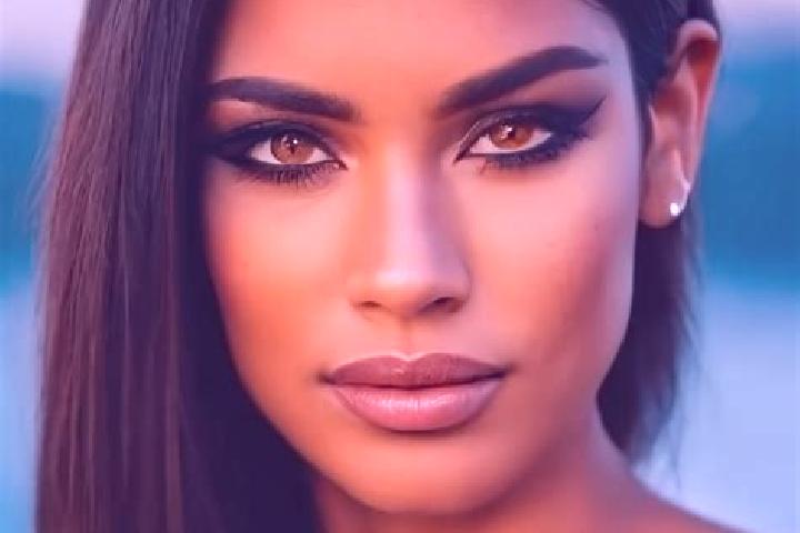 Emily, 29, a blonde dark-eyed latina companion based in Chanco. Offering Domination, Girlfriend Experience, Tantra. Available for incall and outcall, day and...