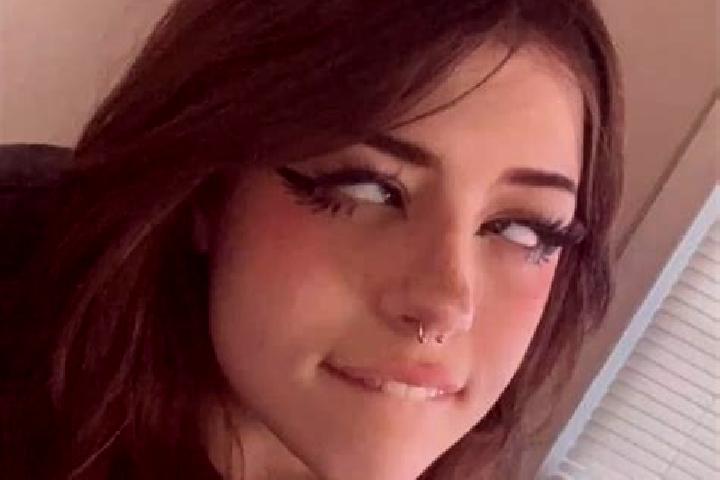 Emily, 29, a brunette amber-eyed mixed companion based in Tampacan. Offering Overnight, OWO, Party Girl. Available for incall and outcall, day and evening da...