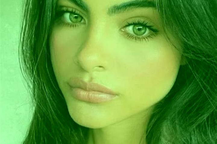 Emily, 29, a chestnut green-eyed indian companion based in Barra Longa. Offering Fetish, 69, Girlfriend Experience, A-Level. Available for incall and outcall...