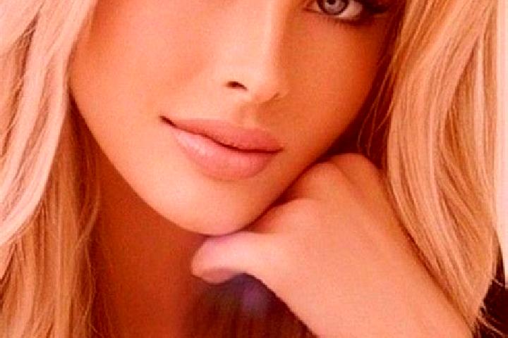 Emily, 29, a dark blonde dark-eyed caucasian companion based in Galicea. Offering A-Level, Dinner Date, Striptease. Available for incall and outcall, overnig...