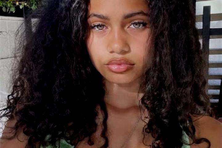 Emily, 29, a red green-eyed mixed companion based in Mogotio. Offering CIM, OWO, Domination. Available for incall and outcall, day and evening dates.
