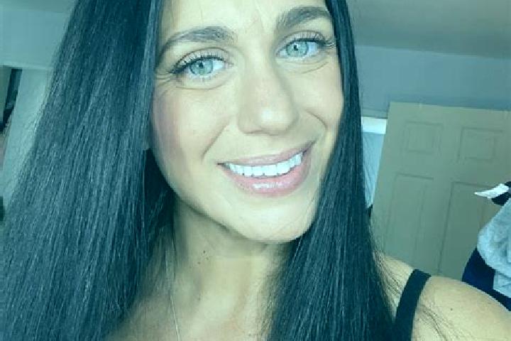 Emily, 29 — Escort in Joubb Jannine, Lebanon