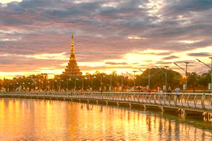 Emily, 29 — Escort in Khon Buri, Thailand
