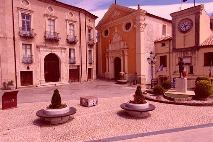 Emily, 29 — Escort in San Pietro in Guarano, Italy