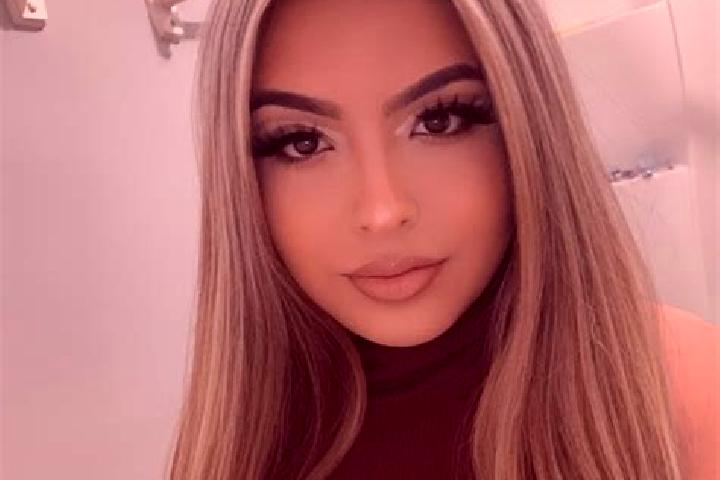 Emily, 30, a blonde brown-eyed latina companion based in Popnam. Offering BDSM, OWO, Domination, 69. Available for incall and outcall, day and evening dates.