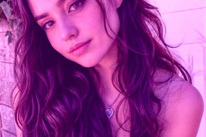 Emily, 30, a brunette hazel-eyed middle eastern companion based in Raikot. Offering BDSM, Deep French Kissing, Striptease, Tantra. Available for incall and o...