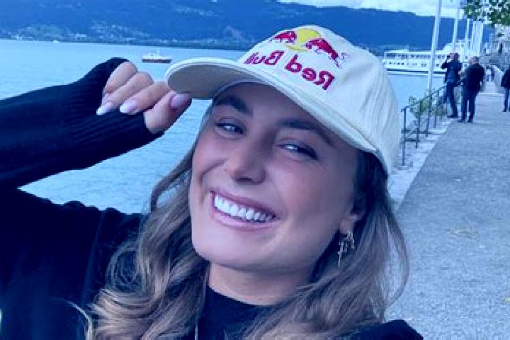 Emily, 30 — Escort in Pohl, Germany