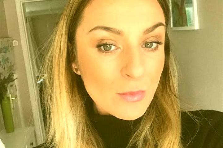 Emily, 30 — Escort in Rosioru, Romania