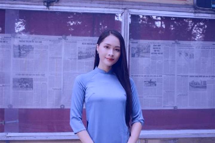 Emily, 30 — Escort in Van Ha, Vietnam