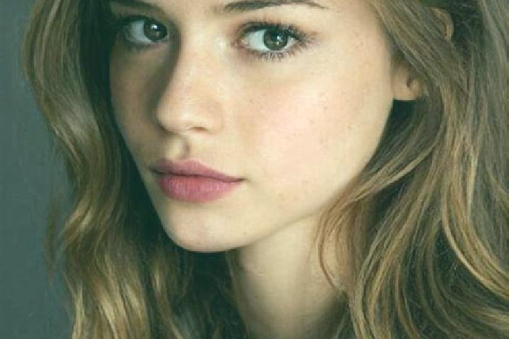 Emily, 31, a auburn grey-eyed latina companion based in Maria. Offering Party Girl, Overnight, Deep French Kissing. Available for incall and outcall, day and...