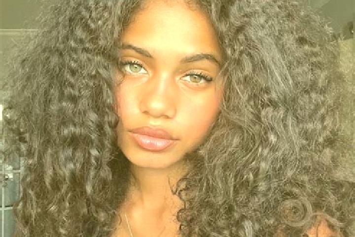 Emily, 31, a black grey-eyed ebony companion based in Cascavelle. Offering Striptease, Couples, Prostate Massage, Duos. Available for incall and outcall, ove...
