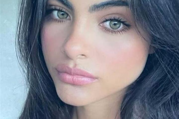 Emily, 31, a brunette green-eyed european companion based in Baiersbronn. Offering OWO, Deep French Kissing, Dinner Date, Domination, Overnight. Available fo...