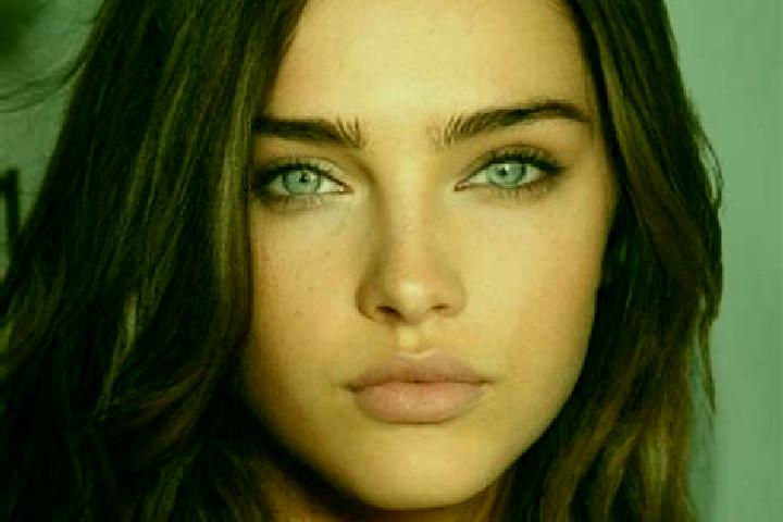 Emily, 31, a brunette green-eyed mixed companion based in Sanare. Offering Massage, Deep French Kissing, Couples, GFE. Available for incall and outcall, over...