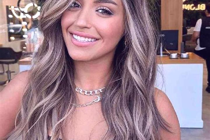 Emily, 31, a dark blonde brown-eyed caucasian companion based in Kerzenheim. Offering Erotic Massage, Dinner Date, CIM. Available for incall and outcall, ove...