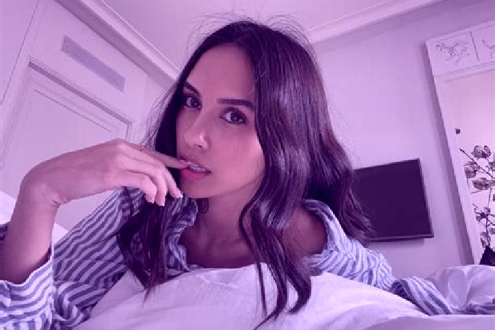 Emily, 31, a red dark-eyed mixed companion based in Ranica. Offering Travel Companion, Girlfriend Experience, Domination, Massage. Available for incall and o...