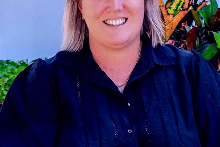 Emily, 31 — Escort in Isaacs, Australia