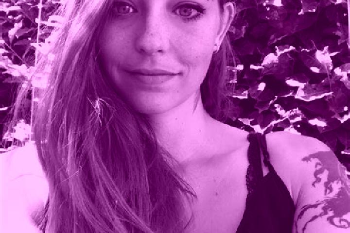 Emily, 31 — Escort in Lapeyrouse-Mornay, France