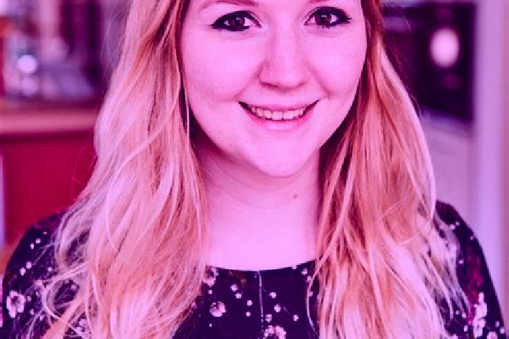 Emily, 31 — Escort in Nauroth, Germany