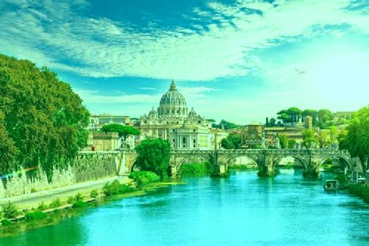 Emily, 31 — Escort in Verdellino, Italy