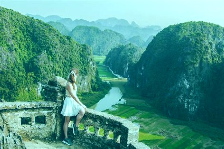 Emily, 31 — Escort in Vinh Binh, Vietnam