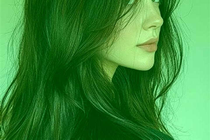 Emily, 32, a auburn brown-eyed indian companion based in Adams. Offering Striptease, A-Level, Tantra. Available for incall and outcall, day and evening dates.