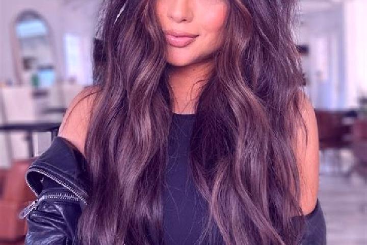 Emily, 32, a brunette dark-eyed indian companion based in Vollezele. Offering Erotic Massage, 69, A-Level, BDSM, Prostate Massage. Available for incall and o...