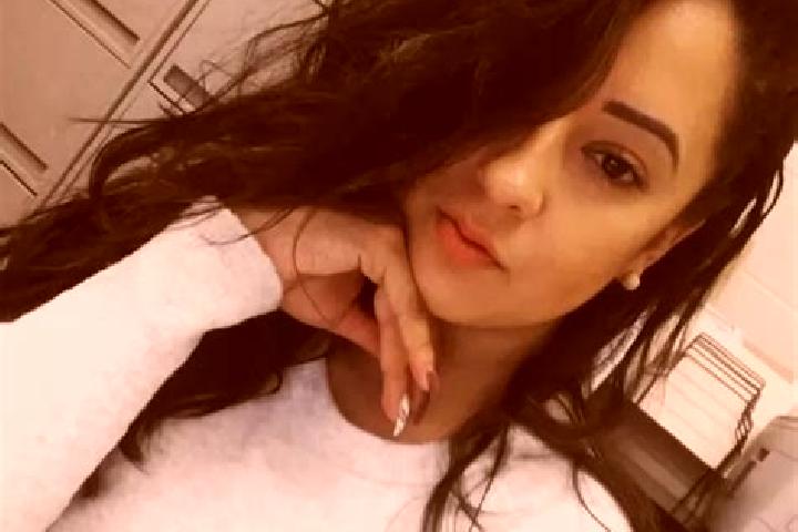 Emily, 32, a brunette dark-eyed latina companion based in Zgar. Offering BDSM, Girlfriend Experience, OWO, Deep French Kissing, Massage. Available for incall...