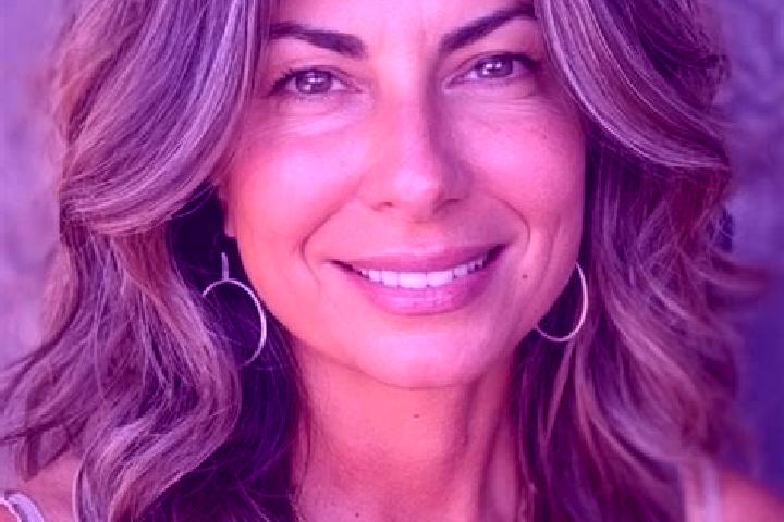 Emily, 32, a brunette grey-eyed middle eastern companion based in Zetland. Offering A-Level, Prostate Massage, Roleplay. Available for incall and outcall, da...
