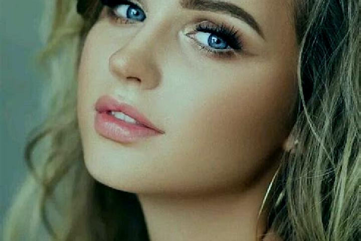 Emily, 32, a dark blonde blue-eyed asian companion based in Karabudak. Offering Couples, Deep French Kissing, Party Girl. Available for incall and outcall, o...