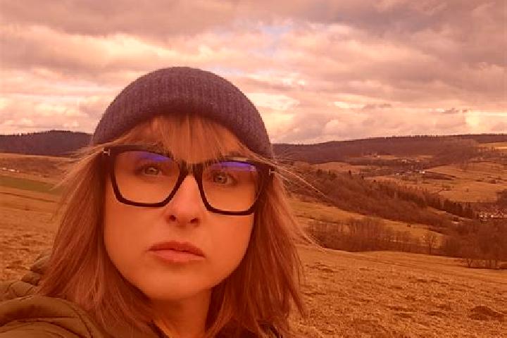 Emily, 32 — Escort in Baligrod, Poland