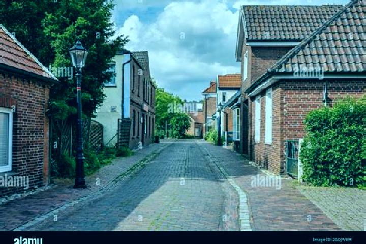 Emily, 32 — Escort in Dornum, Germany