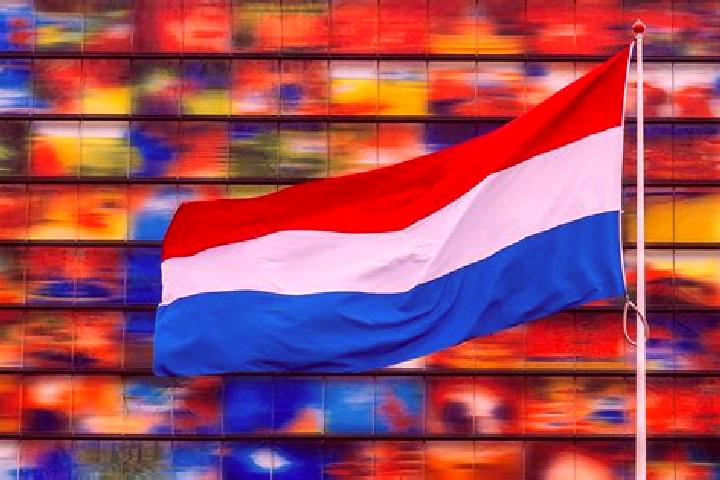 Emily, 32 — Escort in Nuis, Netherlands