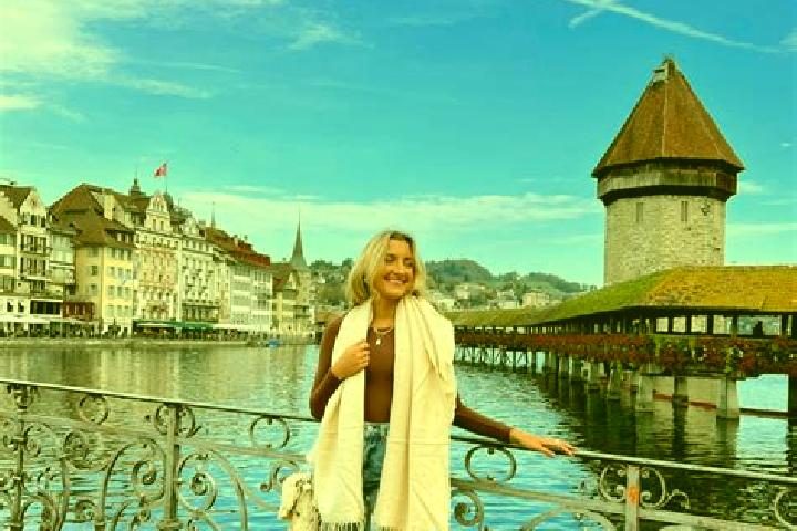 Emily, 32 — Escort in Stabio, Switzerland