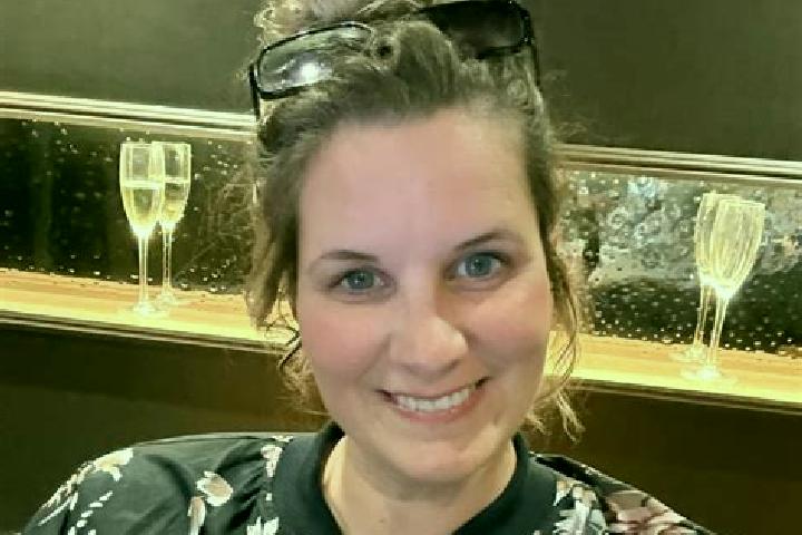 Emily, 32 — Escort in Ulm, United States