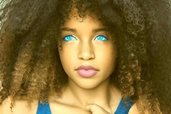 Emily, 33, a black blue-eyed mixed companion based in Borgolavezzaro. Offering Erotic Massage, Overnight, Duos, Domination, Massage. Available for incall and...