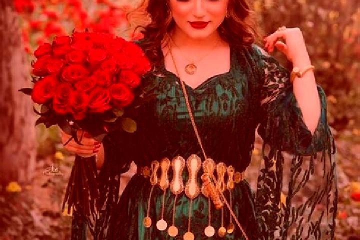 Emily, 33 — Escort in Gergeri, Greece