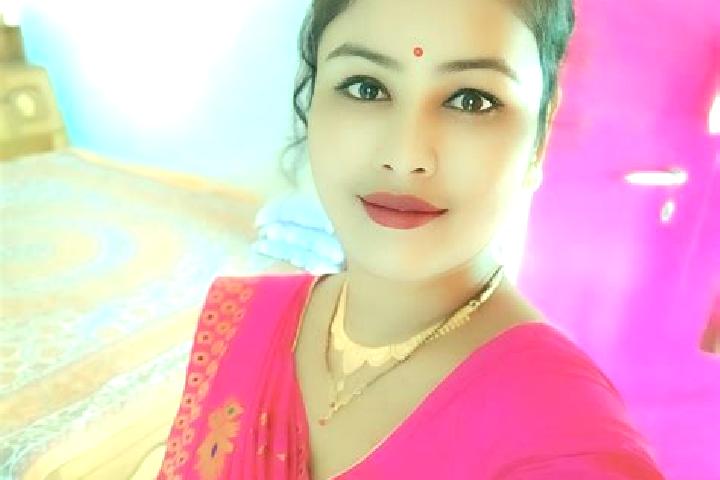 Emily, 33 — Escort in Hajo, India