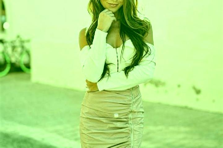 Emily, 34, a auburn amber-eyed middle eastern companion based in Thien Ton. Offering Deep French Kissing, Fetish, Overnight. Available for incall and outcall...