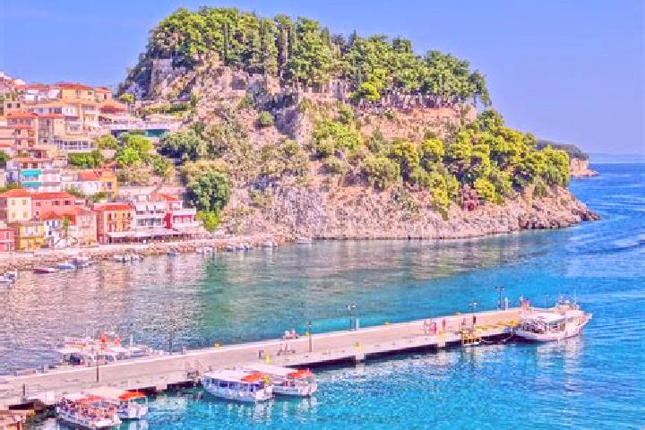 Emily, 34 — Escort in Anthousa, Greece