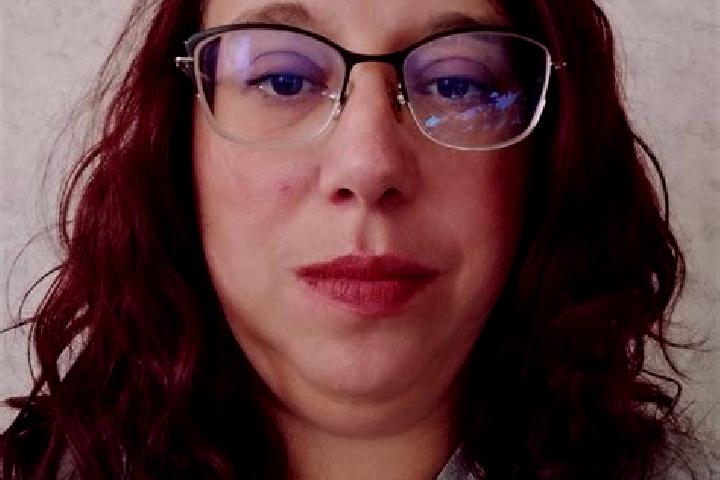 Emily, 34 — Escort in Charmes, France
