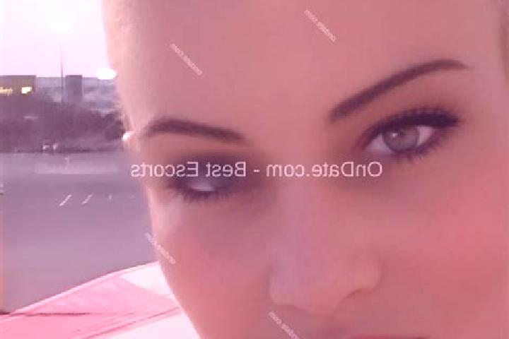 Emily, 34 — Escort in Joppatowne, United States