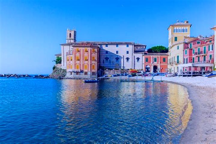 Emily, 34 — Escort in Sestri Levante, Italy