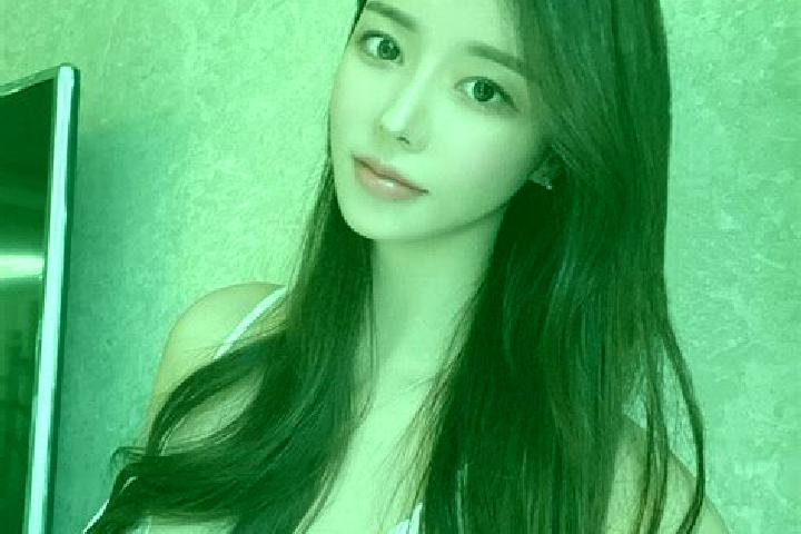 Emily, 34 — Escort in Shuimen, China